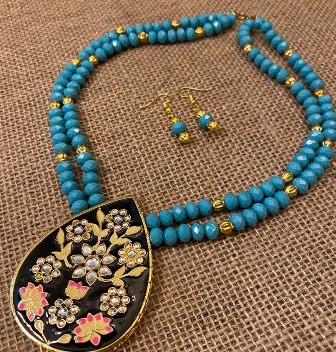 black-pendent-with-blue-beaded-handmade-designer-necklace