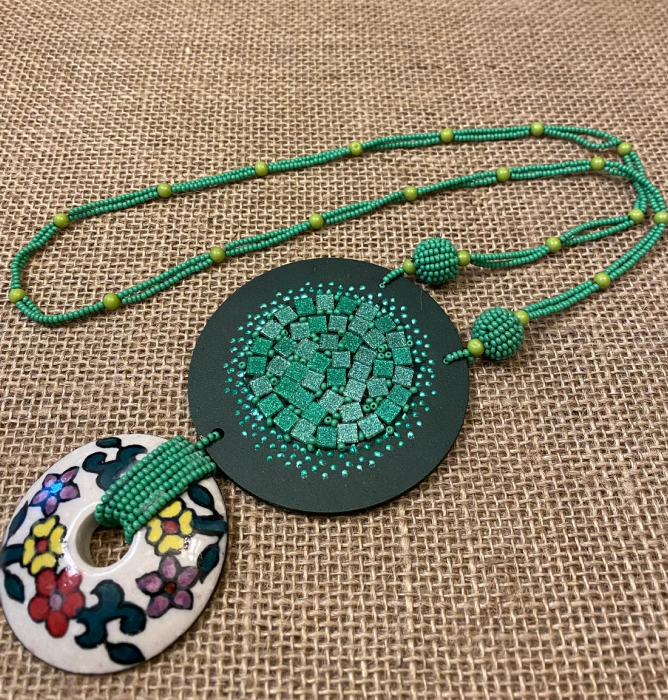 long-beaded-necklace-with-wood-and-ceramic-bead